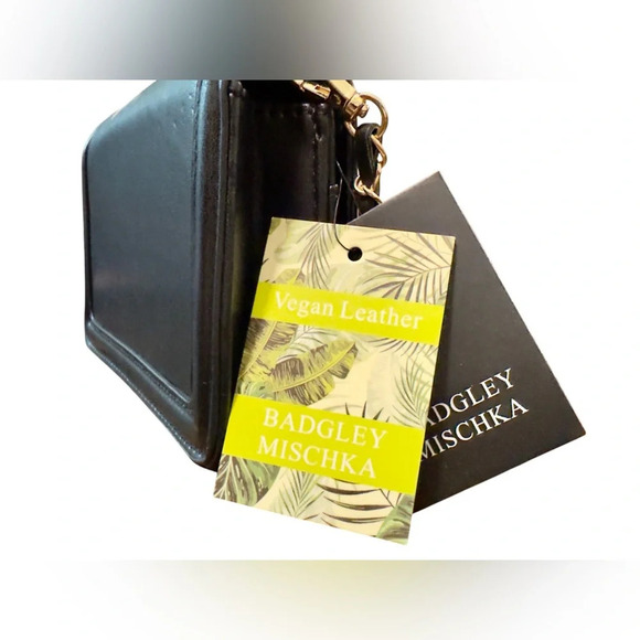 Badgley Mischka Pleated Crossbody Bag - Picture 4 of 5